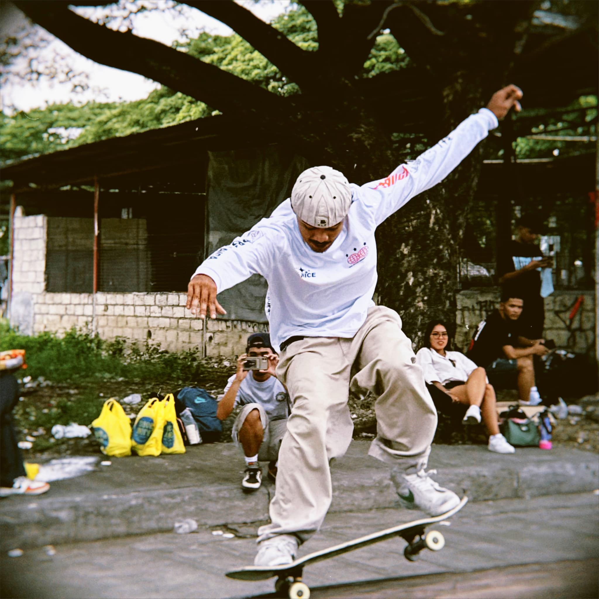 Yellow Bus Lifestyle